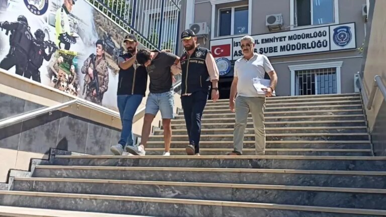 kiz-meselesi-nedeniyle-cinayet-QWJ3TOY8.jpg
