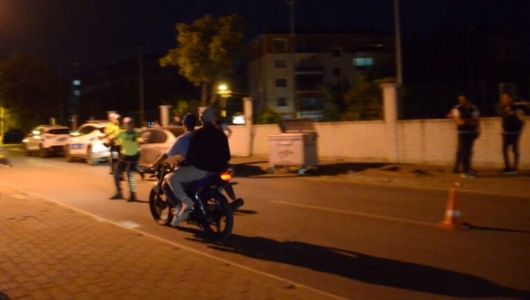 polis-ve-motorsikletli-arasinda-kovalamaca-binlerce-lira-ceza-kesildi-UCLrEL6H.jpg